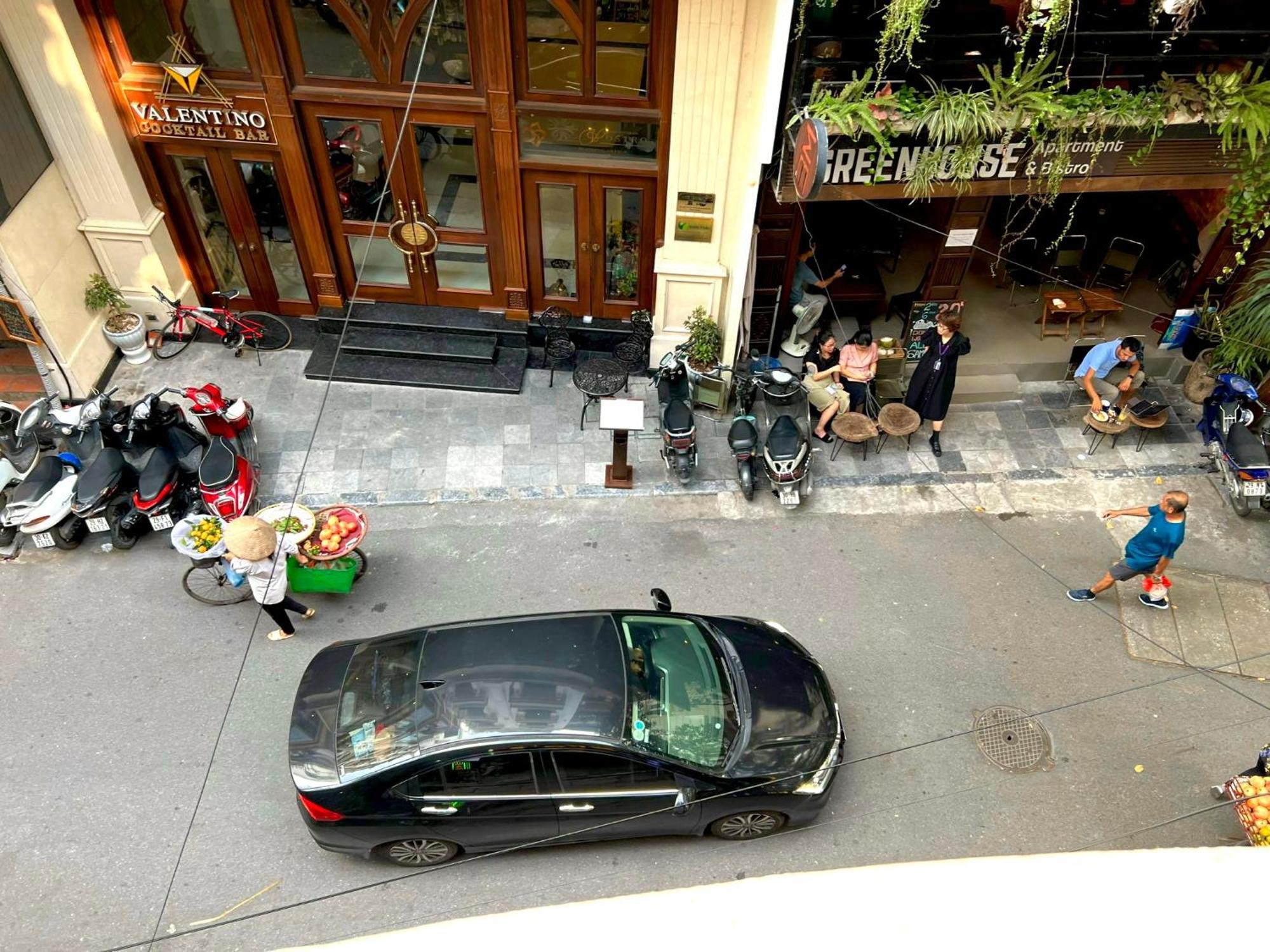 Nice Room Located Right Next To The Old Quarter Can Phong Nhieu Anh Sang Tai Ngay Gan Pho Di Bo Ho Guom Hanoi Bagian luar foto